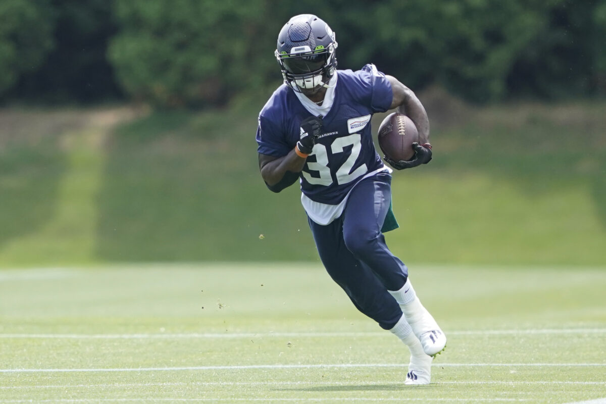 Seahawks RB Chris Carson’s workouts going well after neck surgery