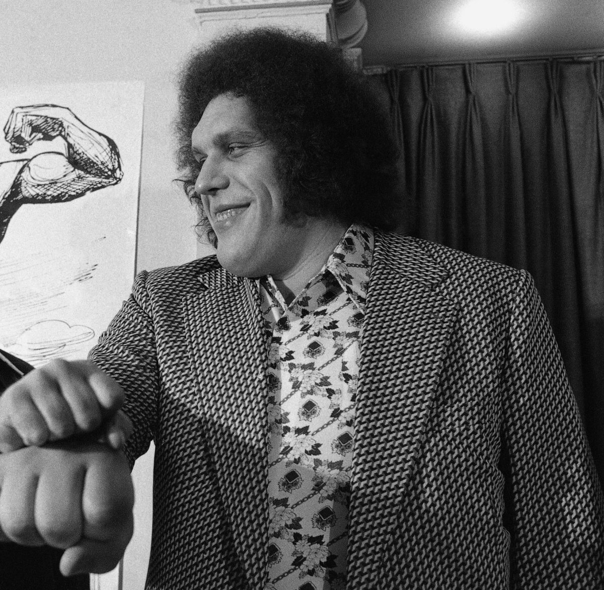 Must see throwback: Joe Theismann with Andre the Giant