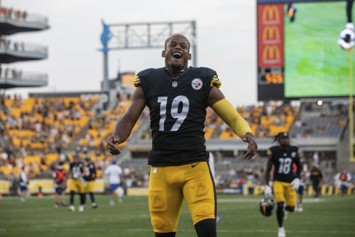 JuJu Smith-Schuster may sign with Chiefs, and NFL fans just wanted to talk about Patrick Mahomes’ brother