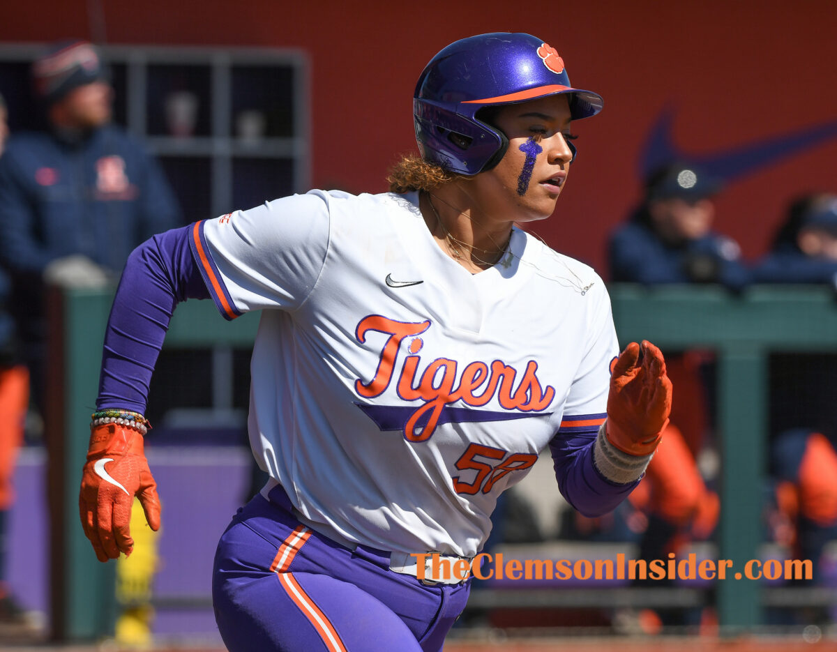 Clemson softball moves past Liberty in walk-off fashion