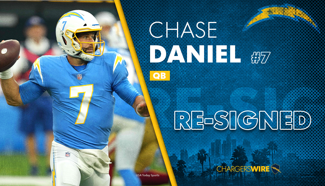 Chargers re-signing QB Chase Daniel