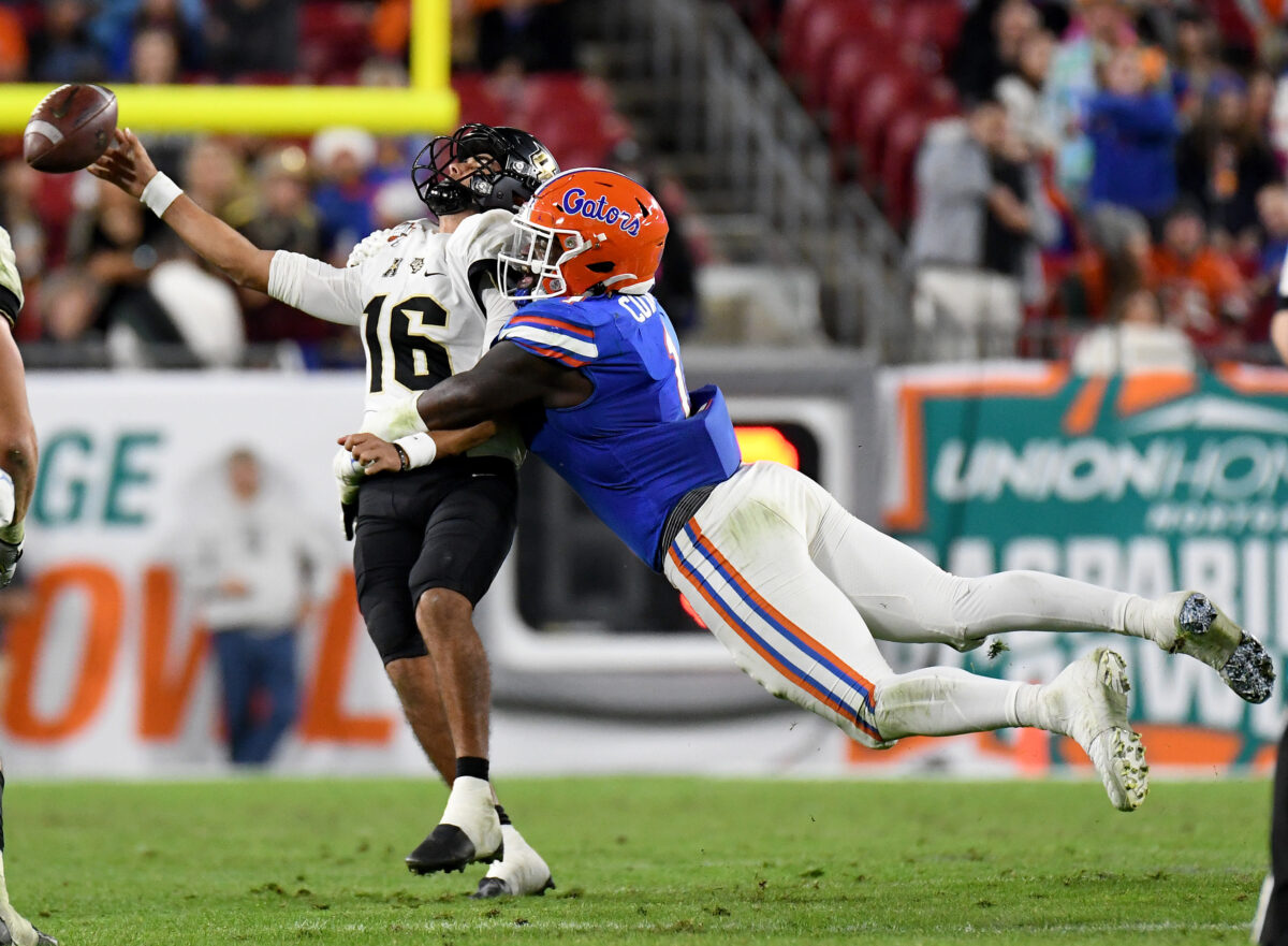 Here’s why LB Brenton Cox Jr. decided to return to Florida