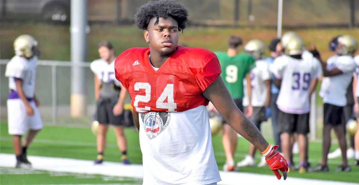 Five-star 2022 DL Lebbeus Overton schedules pair of official visits