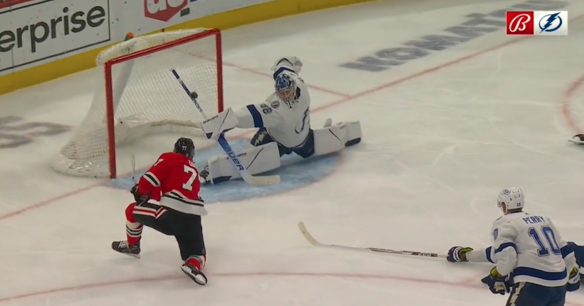 Andrei Vasilevskiy made a mind-blowing save for the Lightning with just the handle of his stick