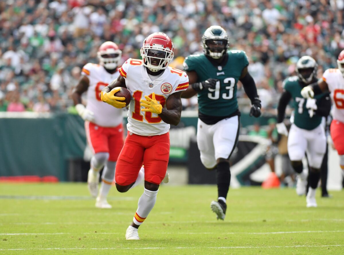 Should the Eagles have interest in Tyreek Hill after Chiefs give WR permission to seek a trade?