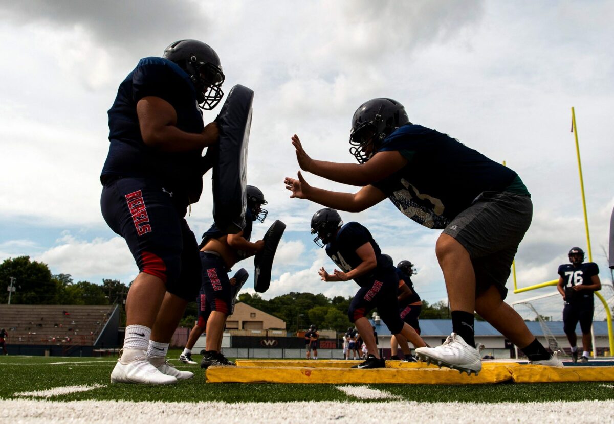 This 4-star OT wastes no time scheduling visit after receiving Florida offer