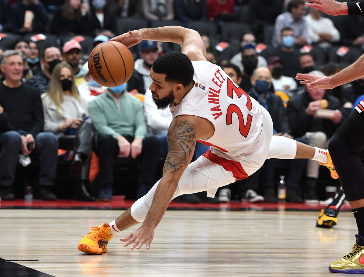 Toronto Raptors at Los Angeles Clippers odds, picks and predictions