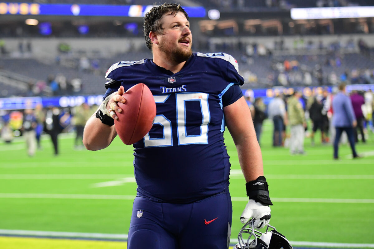 What a contract extension for Titans’ Ben Jones might look like