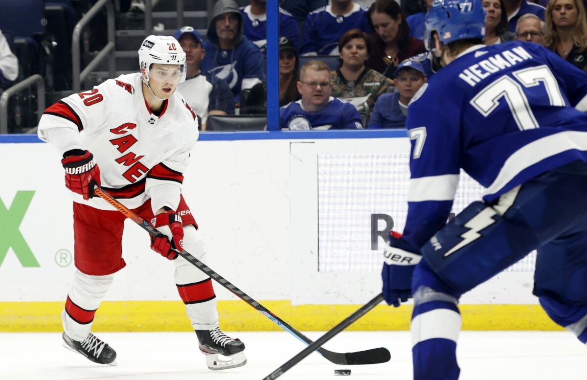 Tampa Bay Lightning at Carolina Hurricanes odds, picks, and predictions