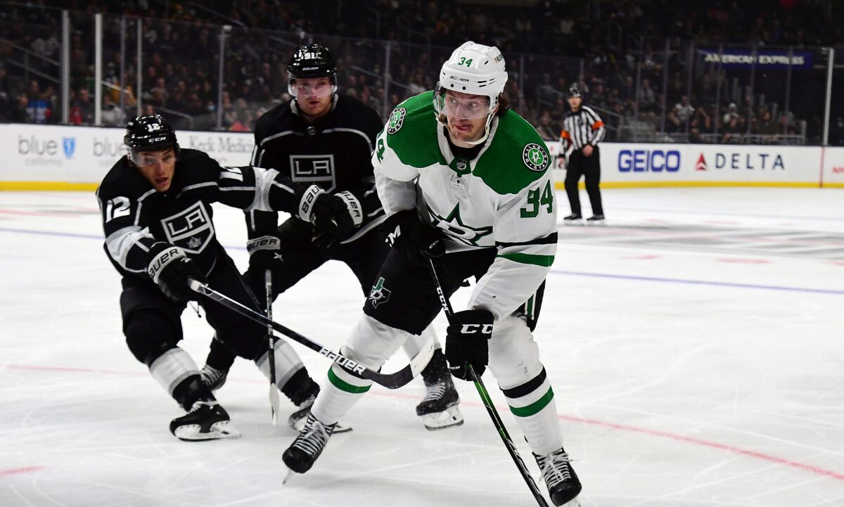 Los Angeles Kings at Dallas Stars odds, picks and prediction