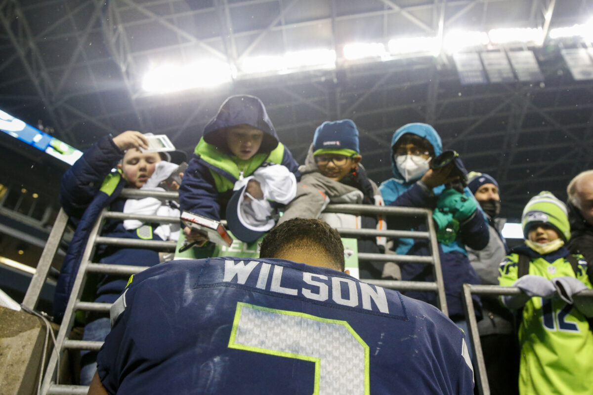Broncos only team Russell Wilson would waive his no-trade clause for