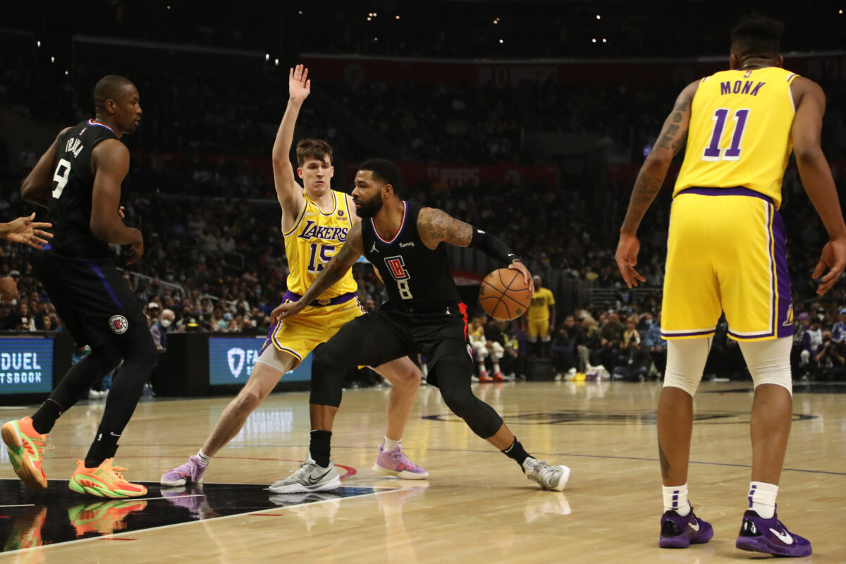 On Site: Clippers look for their 7th straight win against the Lakers