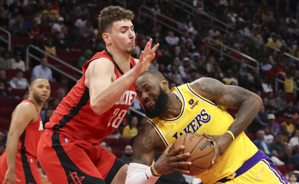Rockets rookie Alperen Sengun has breakout performance versus LeBron James