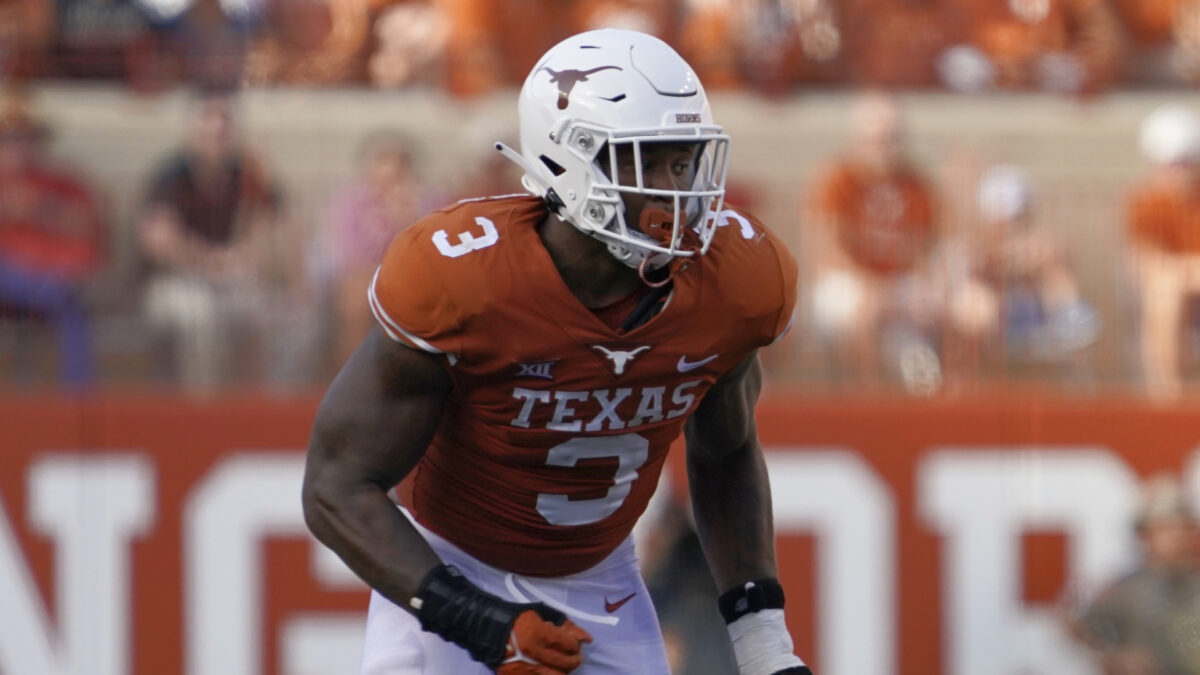 Four Texas football players that have a chance to set themselves apart in spring ball