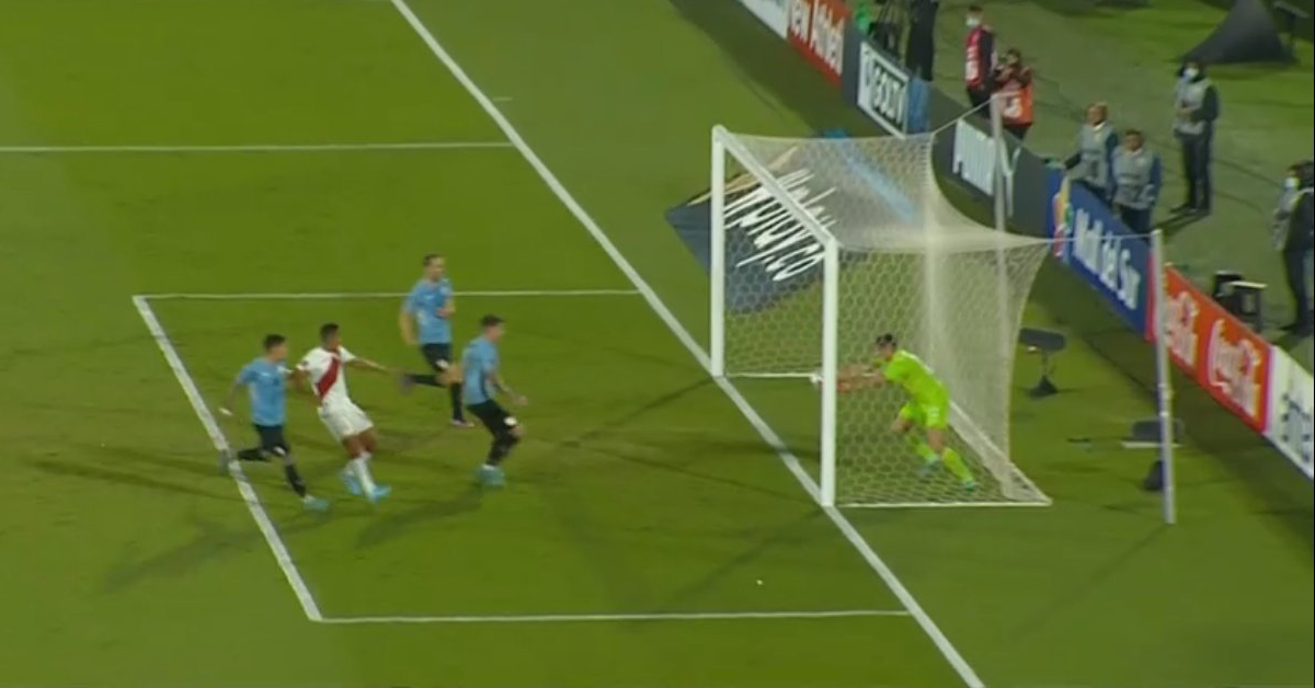 ¡No fue gol! Revelan video del VAR en polémica por gol de Perú