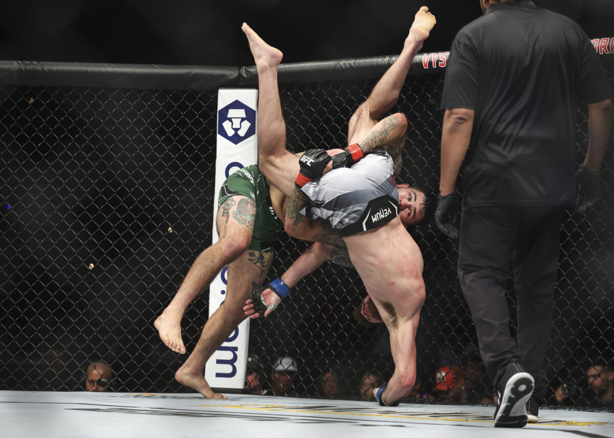 Awesome images from UFC 273