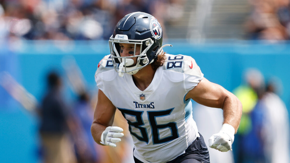 Falcons sign former Titans TE Anthony Firkser