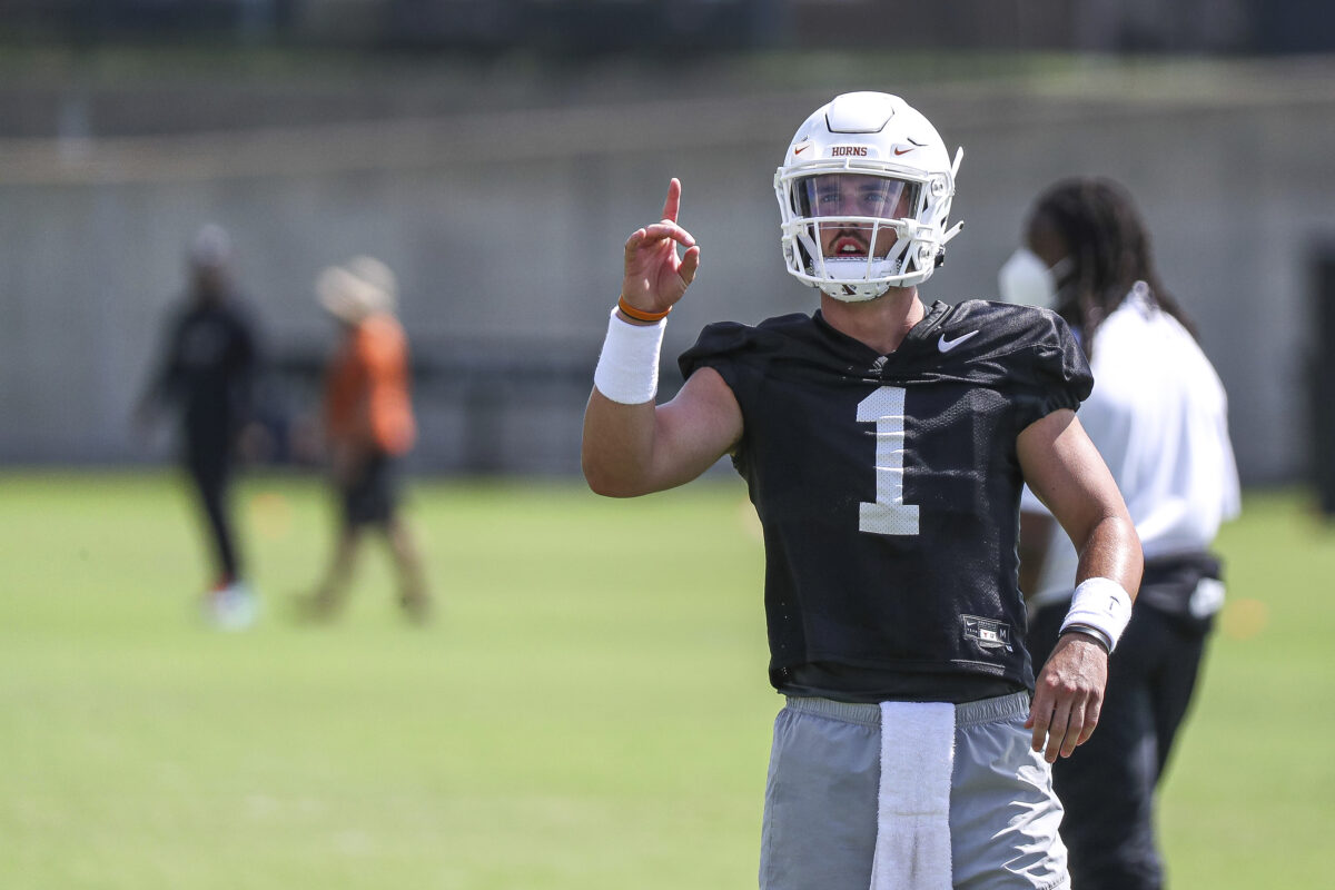 WATCH: Texas QB Hudson Card tosses a dime to Ja’Tavion Sanders for a touchdown