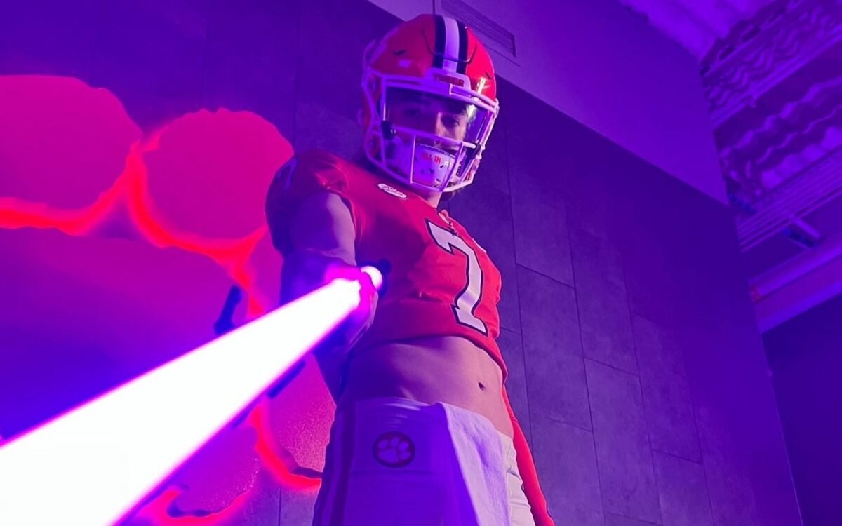 Big-time Kentucky QB gets first feel for Clemson: ‘It definitely sets the bar high’