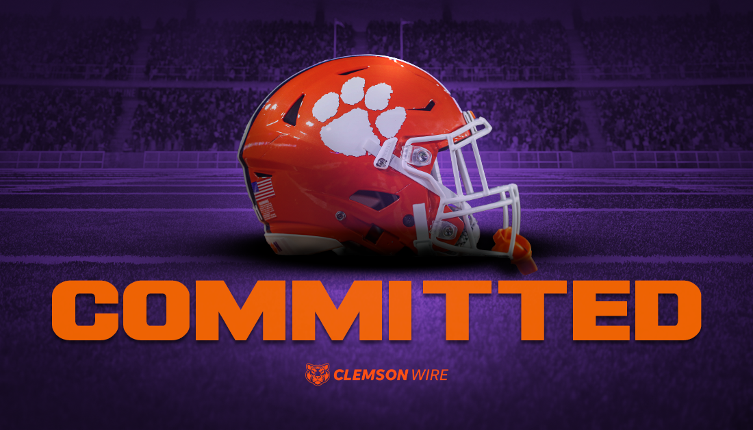 Three-star tight end committs to Clemson