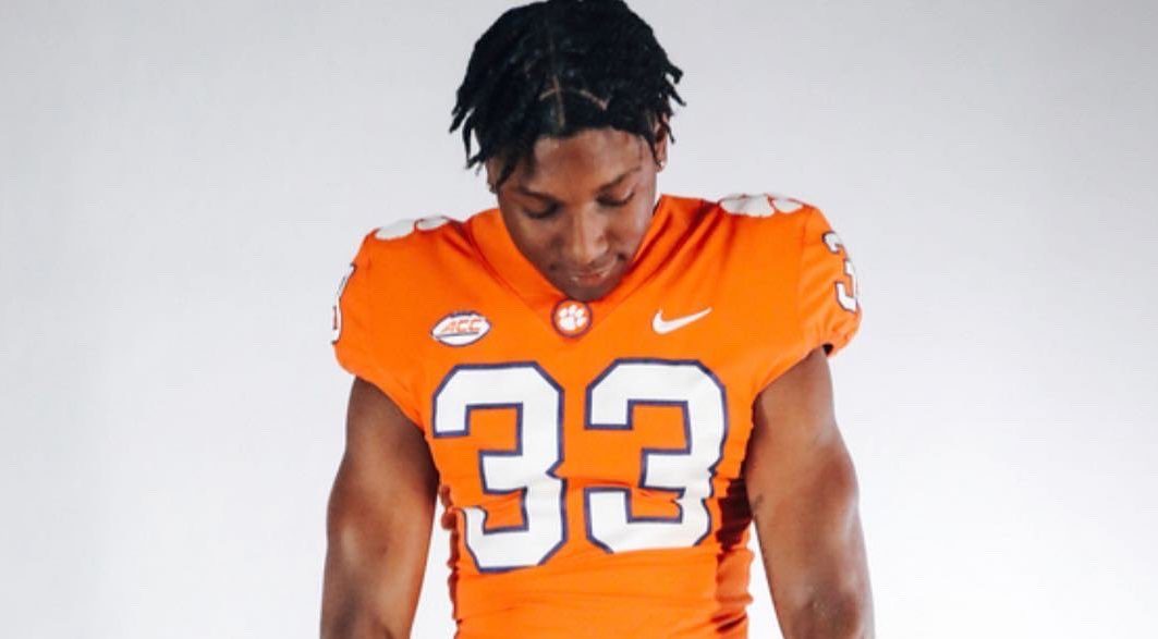 Newly offered tight end includes Clemson in top group