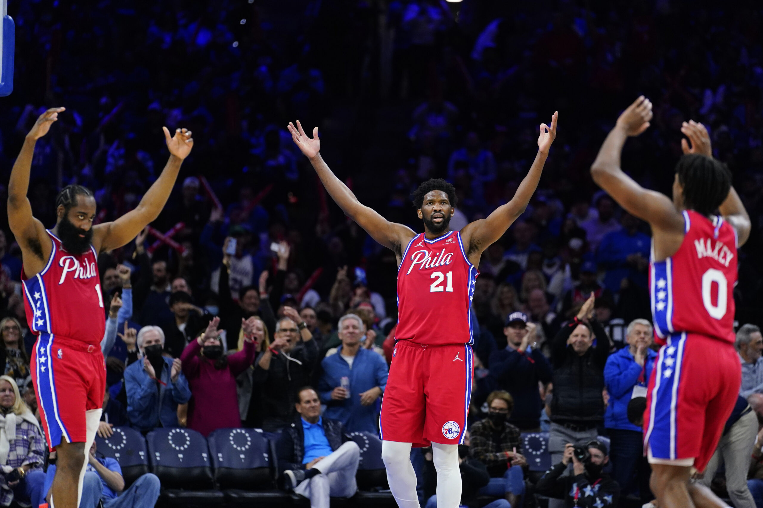 NBA Twitter reacts to Sixers beating up on Raptors in Game 2 win