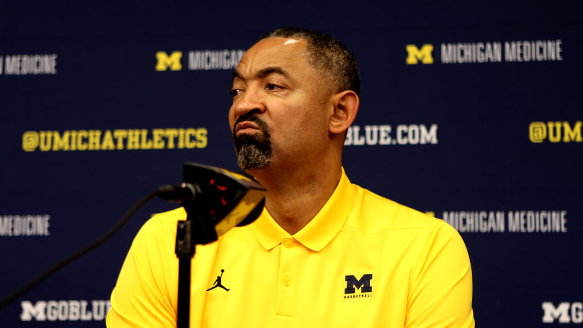 Vital piece for Michigan basketball elects to transfer