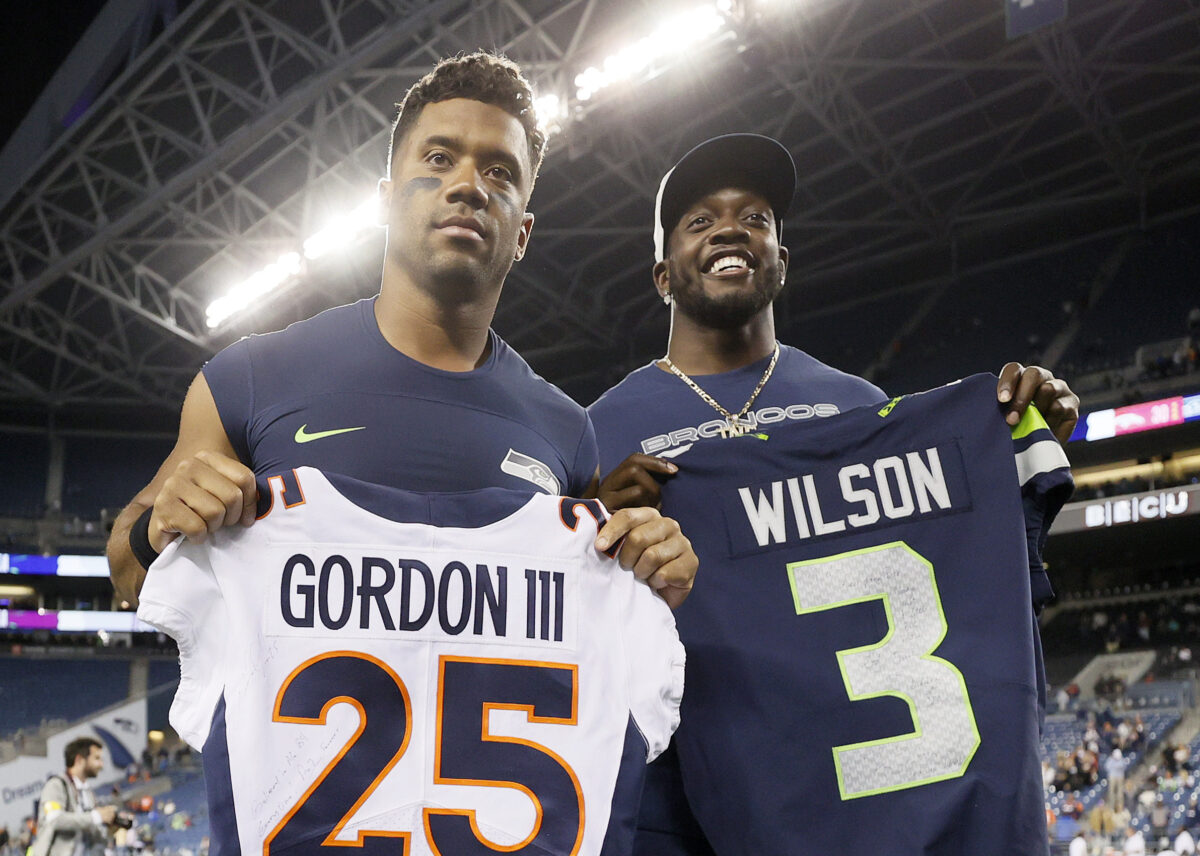 Broncos, Russell Wilson react to Melvin Gordon re-signing on Twitter