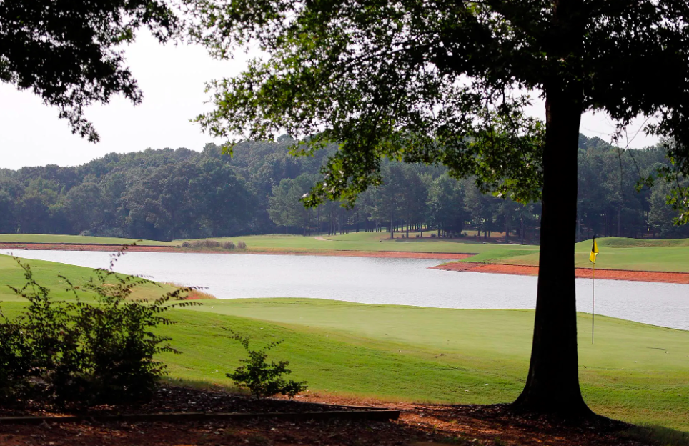With Alabama likely on the outside of NCAA men’s golf tourney, school announces it can’t host regional