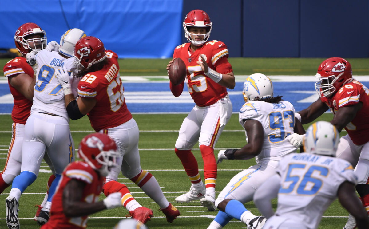 Chiefs to host Chargers in home opener on Thursday Night Football