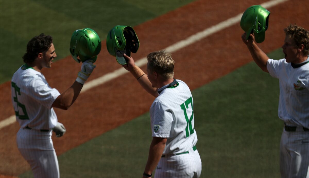 Anthony Hall drives in five to lead Oregon past the Bears 7-2