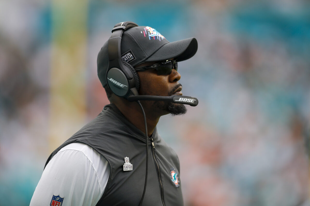 Brian Flores alleges he sent memo about tanking to high-level Dolphins executives