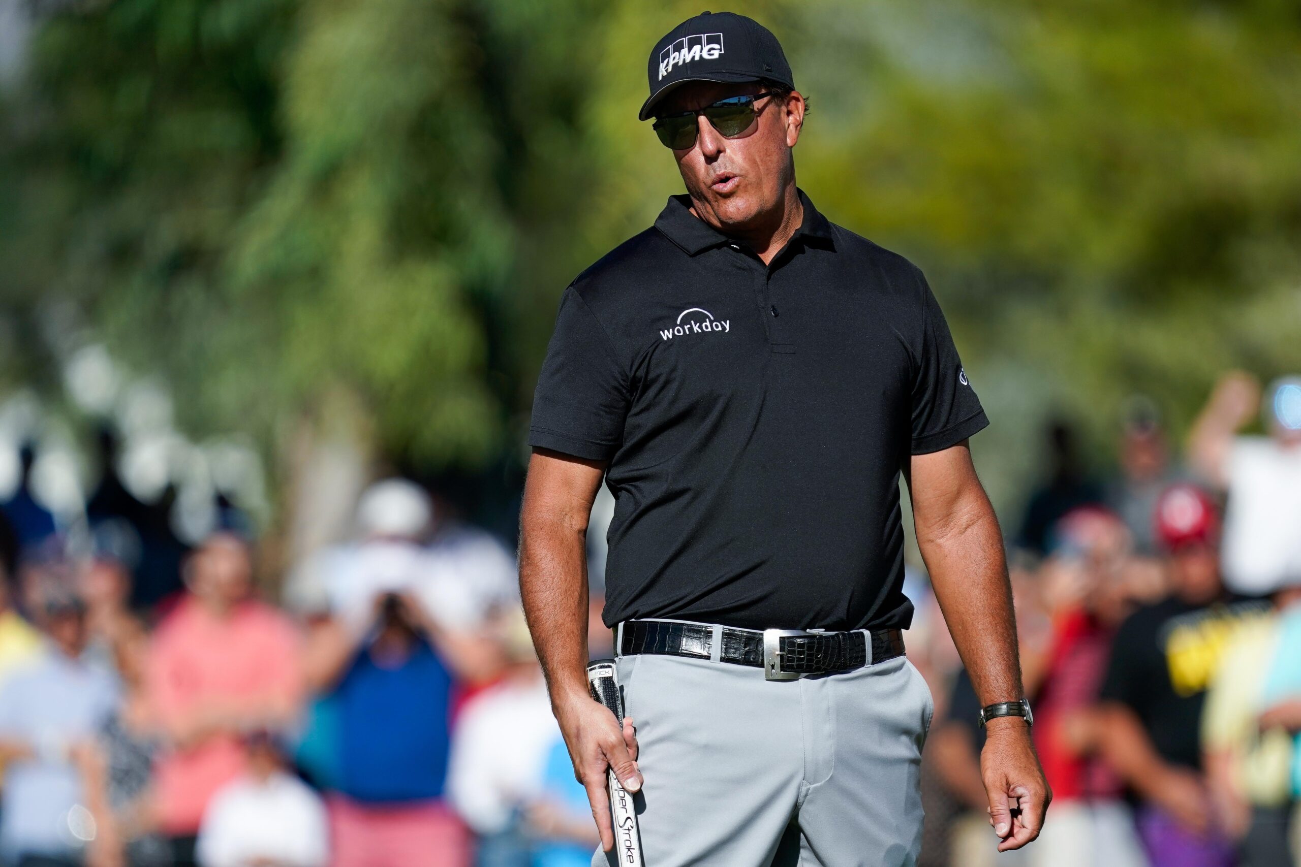 Phil Mickelson was not disinvited from the Masters, Augusta National chairman insists