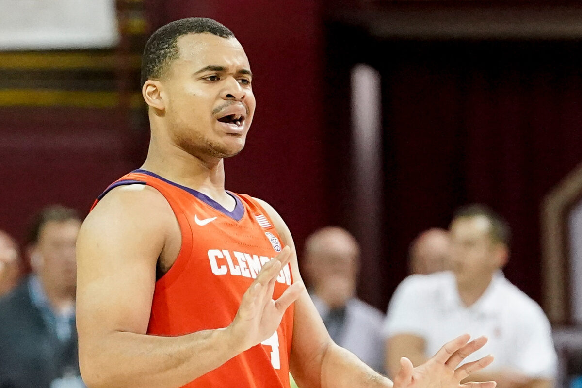 Former Clemson point guard transfers to Missouri