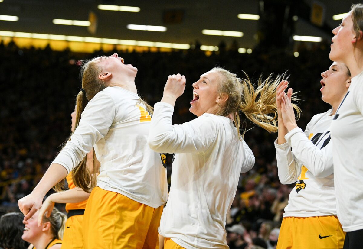 Iowa Hawkeyes women’s basketball ranked No. 6 in ESPN’s ‘way-too-early top 25’