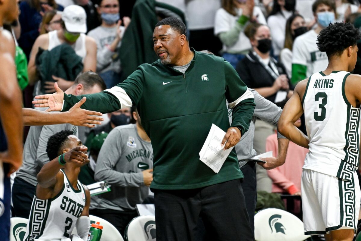 LOOK: Tom Izzo releases statement on longtime assistant coach Dwayne Stephens taking WMU head coaching job