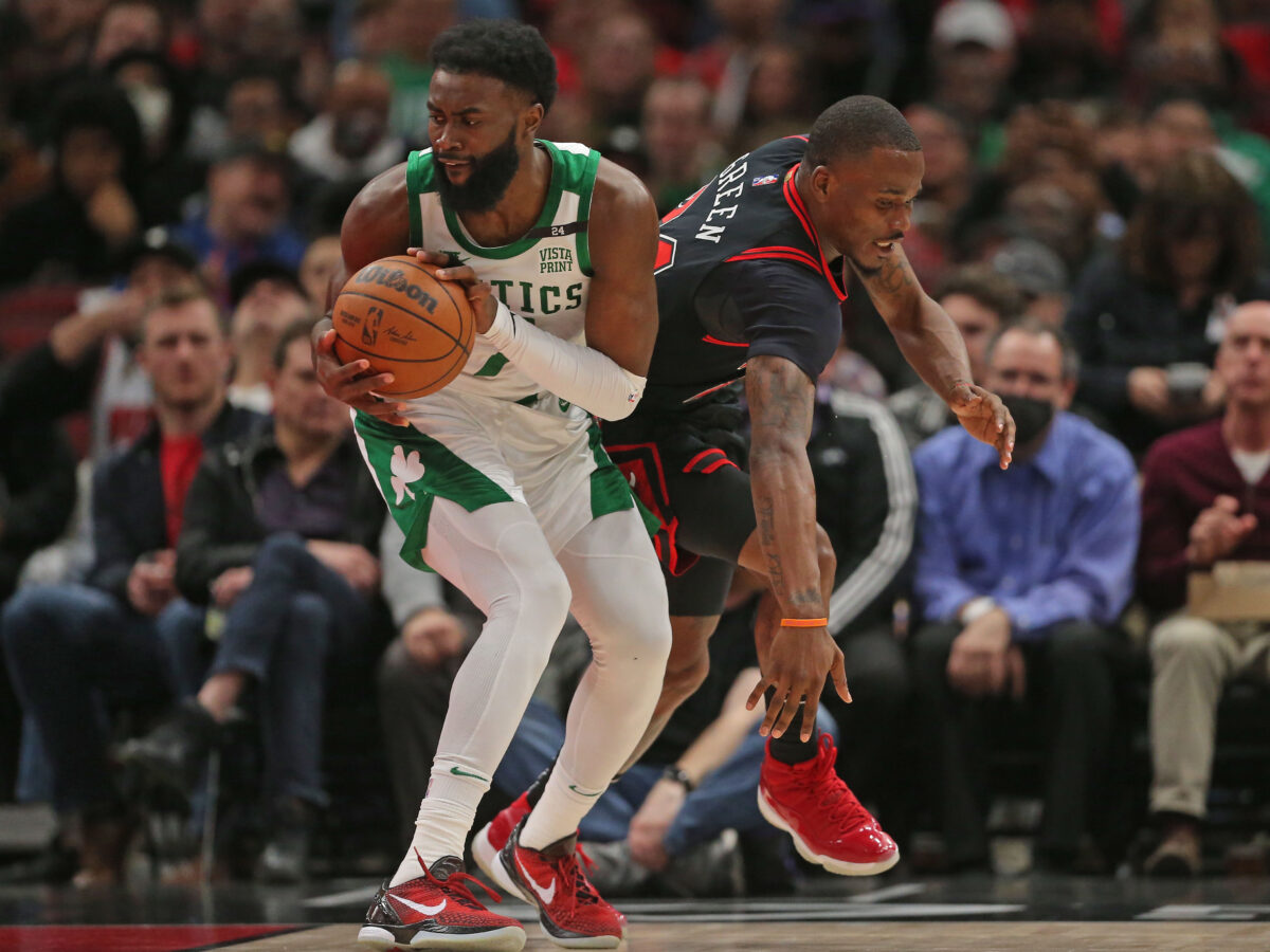 Jaylen Brown highlights: Star forward gets 25 points, 7 boards, 4 assists, 4 steals in Bulls blowout