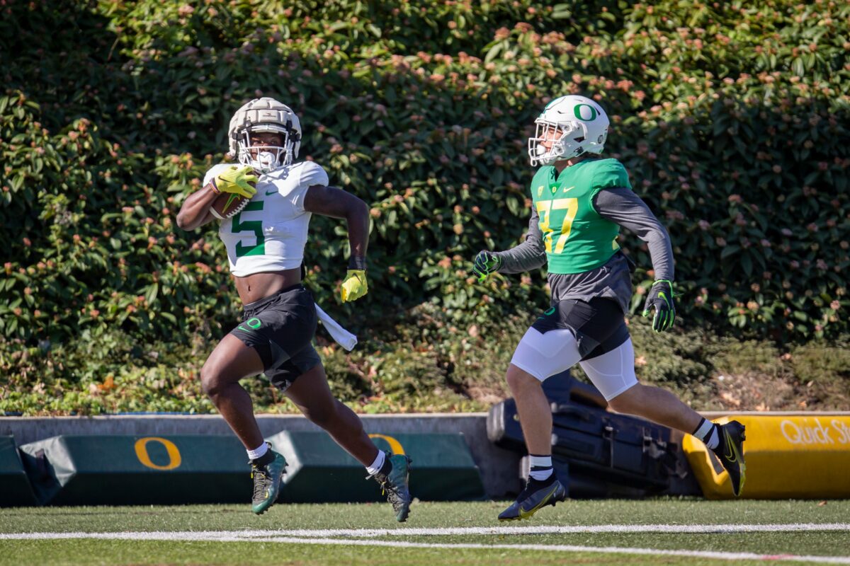 Oregon RB Sean Dollars is ‘competing on another level’ in Ducks’ spring practices