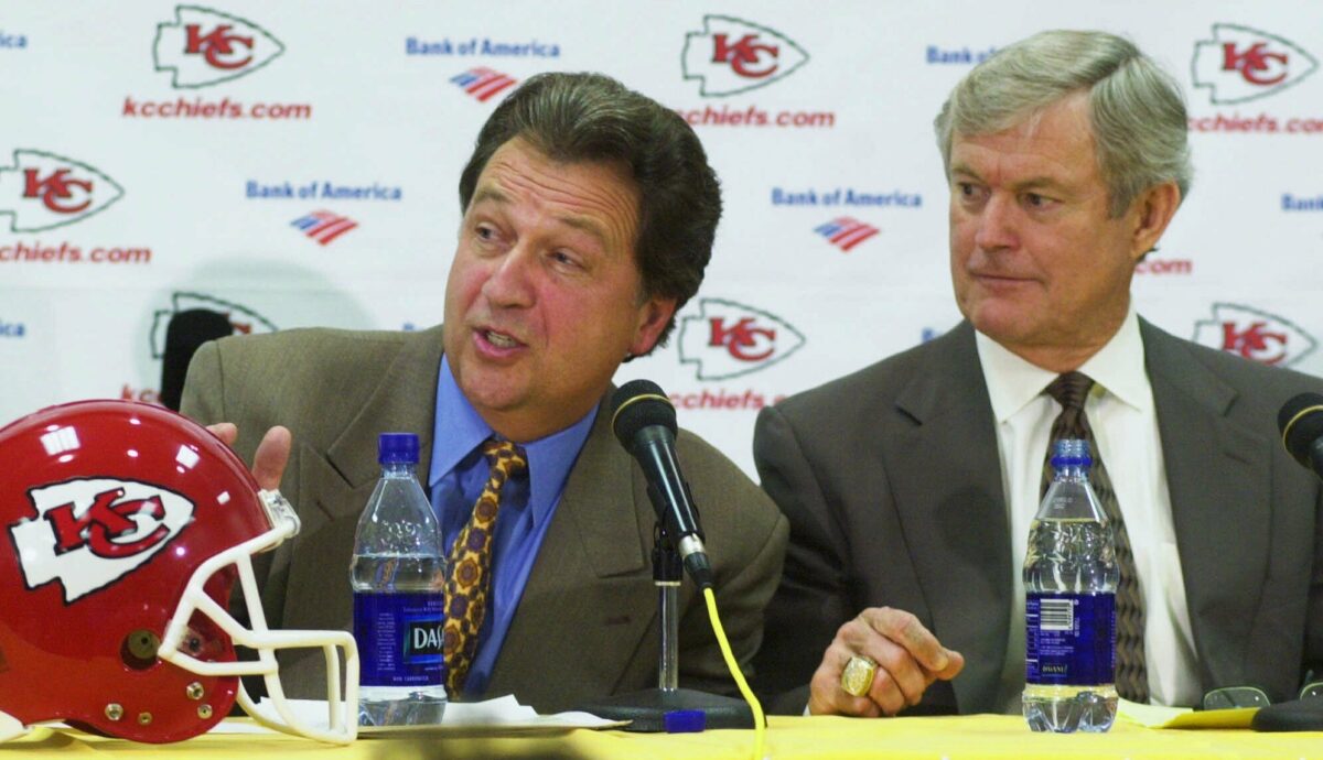 Carl Peterson to present former Chiefs HC Dick Vermeil for Hall of Fame enshrinement