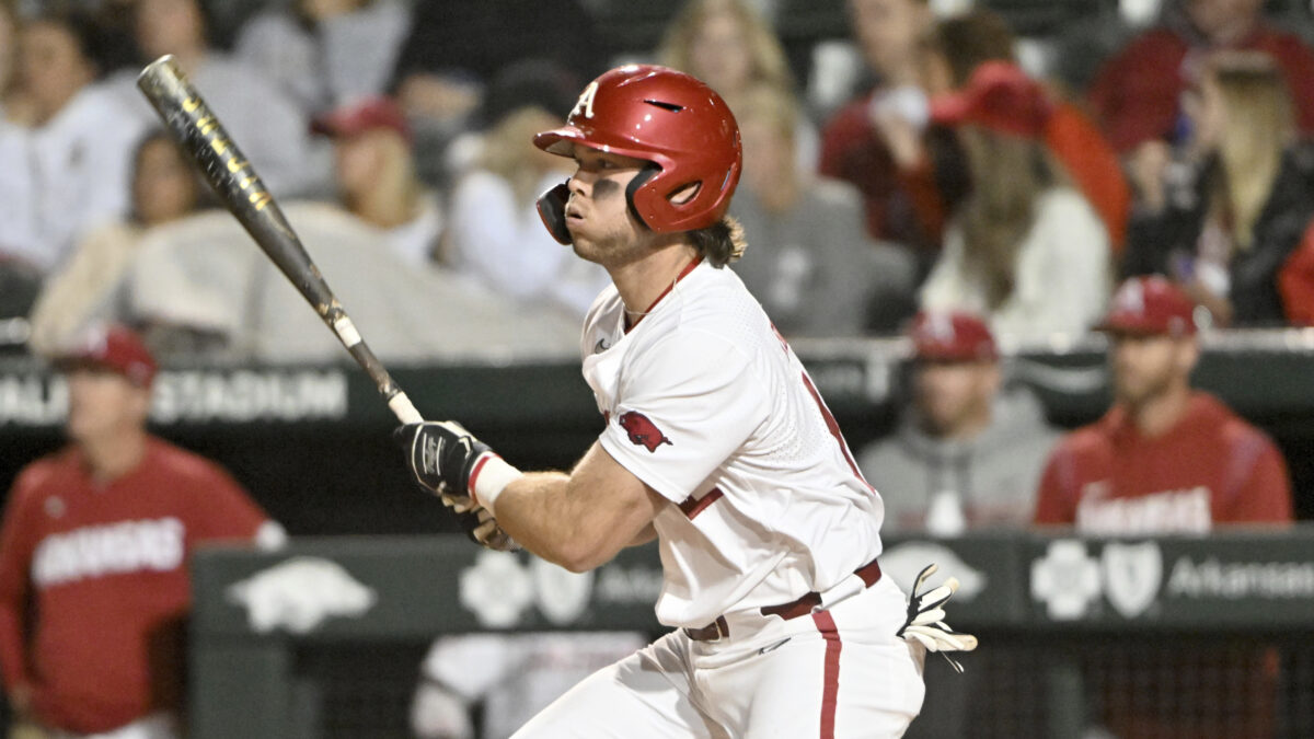 Sticks of the Game: Arkansas bats silence Gators’ bark