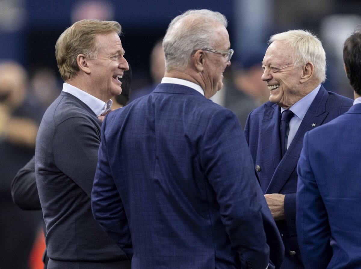 Taco Tuesday: Jerry Jones deflects blame for Cowboys’ maligned pick in 2017