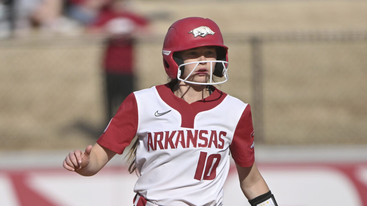 Arkansas Softball: Ten’s all-around in this week’s rankings