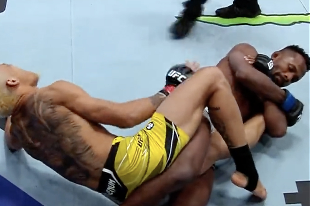 UFC on ESPN 35 video: Francisco Figueiredo, brother of UFC champ Deiveson, scores nasty kneebar