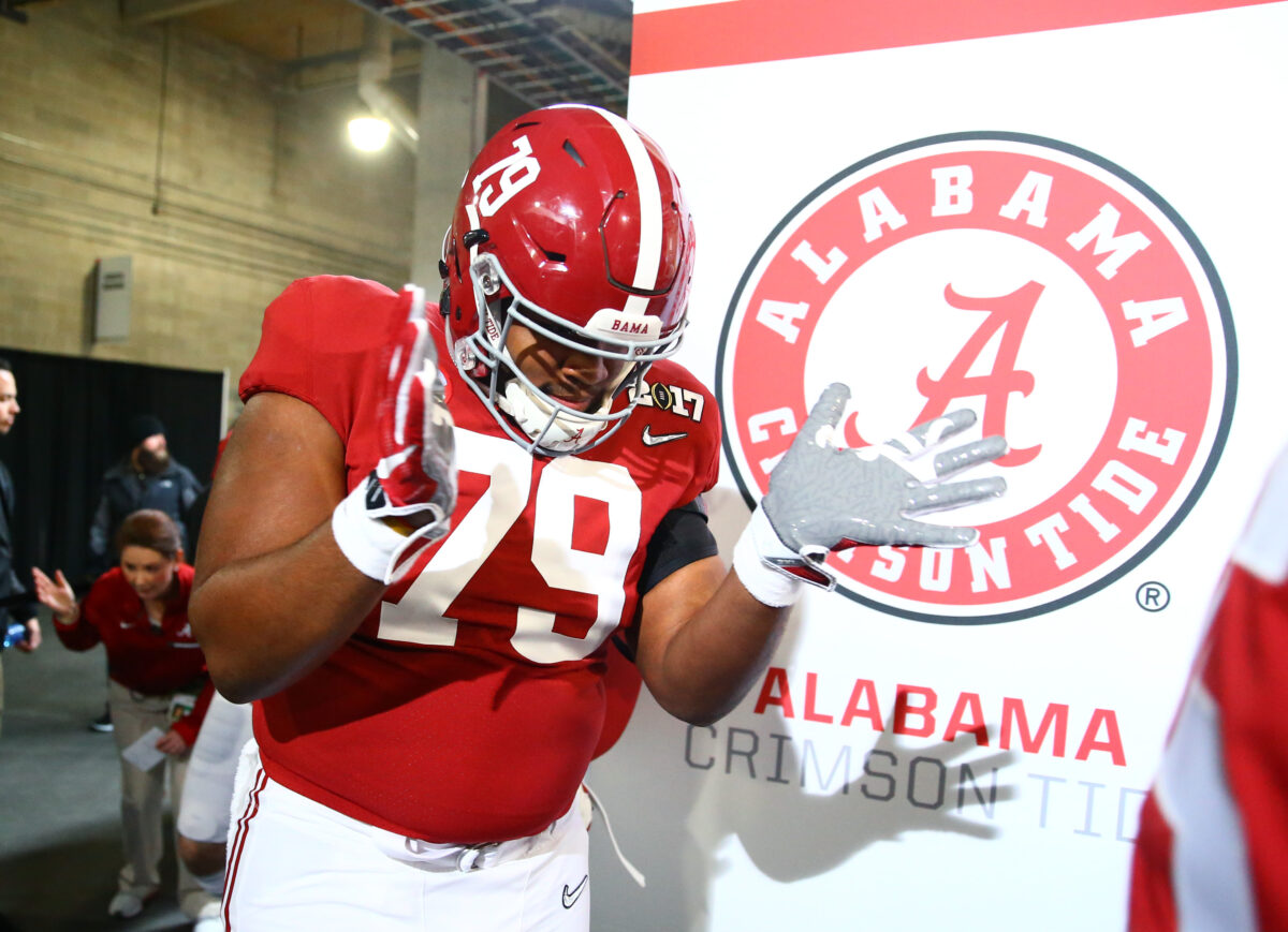 Former Alabama OT Chris Owens signs with Pittsburgh Steelers after going undrafted
