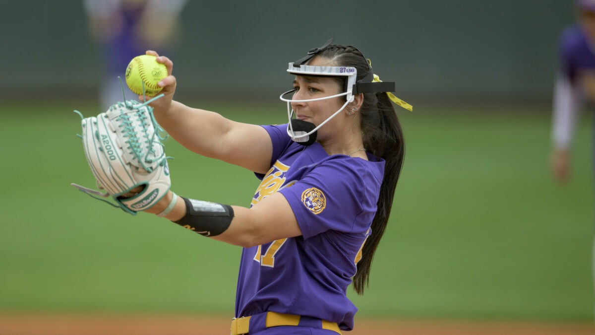 LSU softball drops first game in Tempe Regional, will face elimination on Saturday