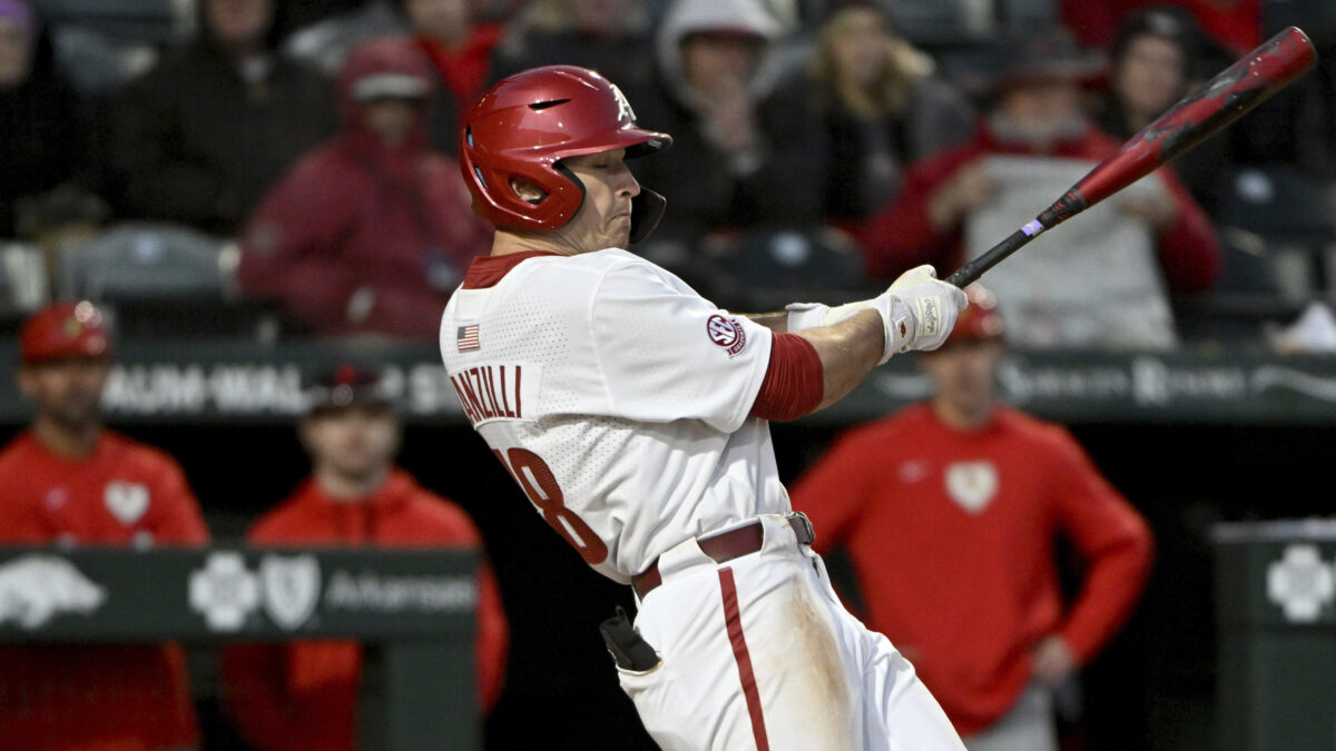 Homers lift Hogs to series win over Ole Miss