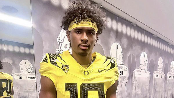 5-star edge rusher announces he will be visiting Oregon in June