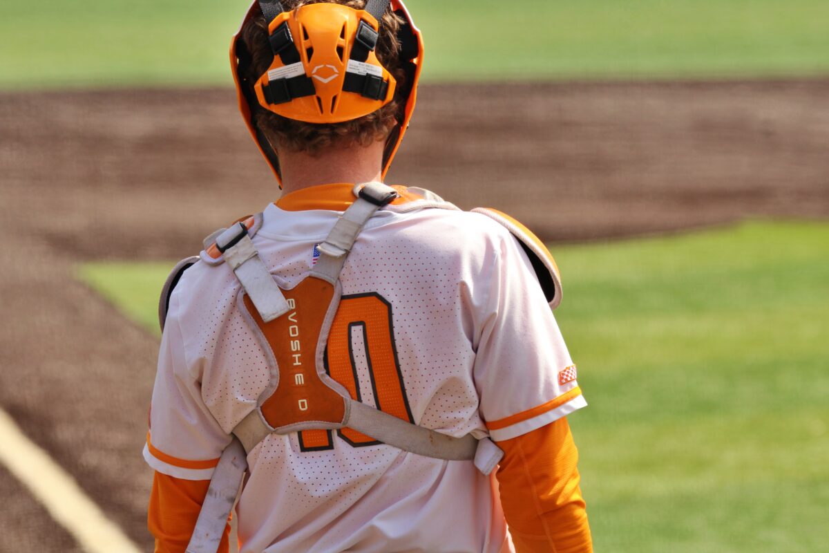 Vols No. 1 in USA TODAY Sports baseball coaches poll for tenth straight week