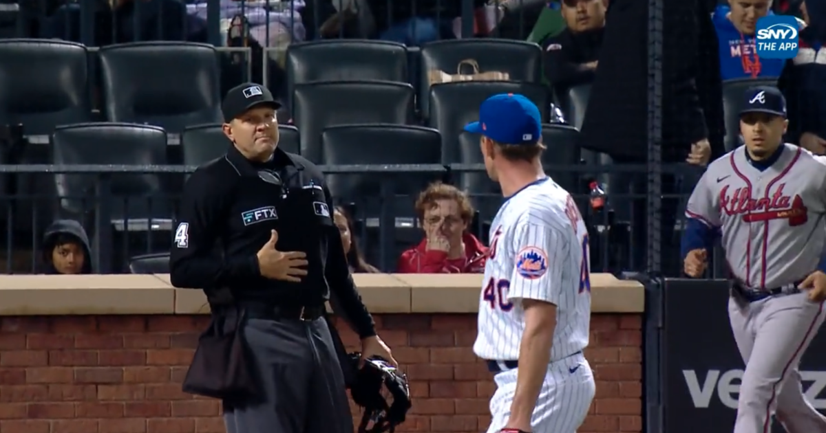 Umpire Chad Fairchild apologized to Mets pitcher Chris Bassitt for missing a strike call