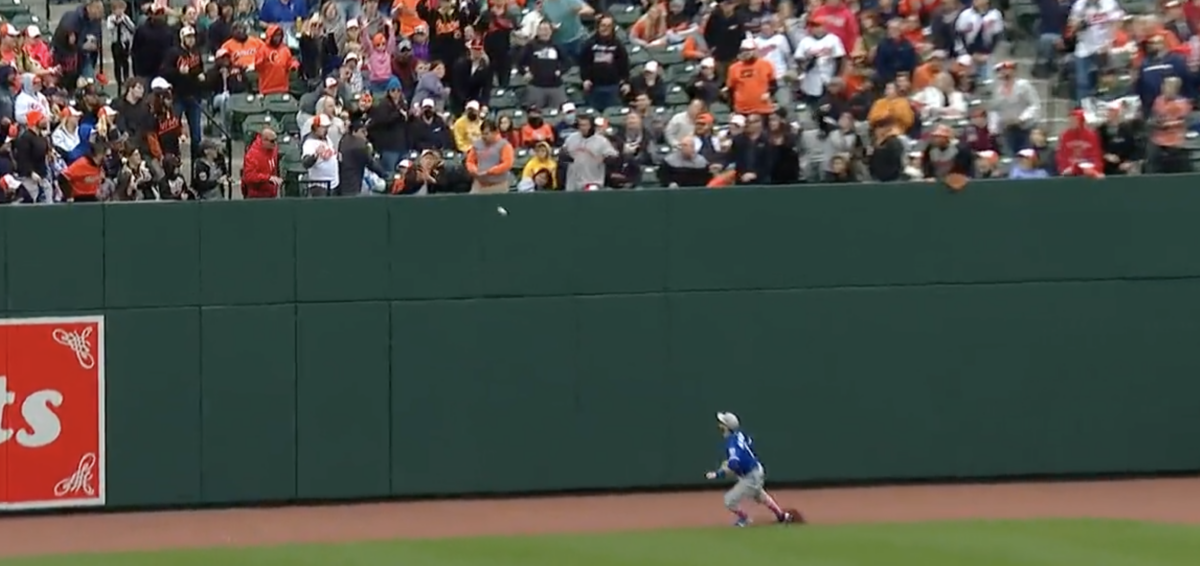 The Orioles’ dumb decision to move back the LF wall robbed Ryan Mountcastle of a 407-foot HR